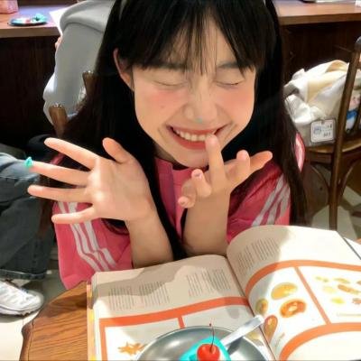 51爆料网 - 某知名导演被曝潜规则多名女演员，圈内人心惶惶